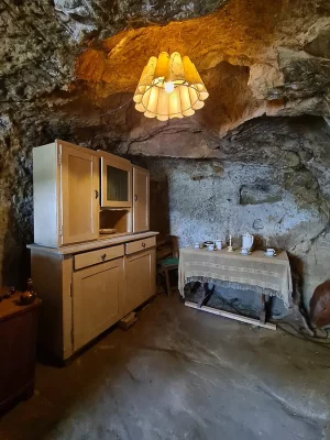küche in höhlenwohnung im harz