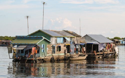 kambodscha swimming houses