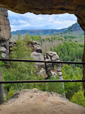 aussiht aus schneiderloch schneiderloch wanderung kuhstall sächsische schweiz