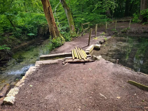 kutscherloch quelle bei wanderung rund um königslutter am elm