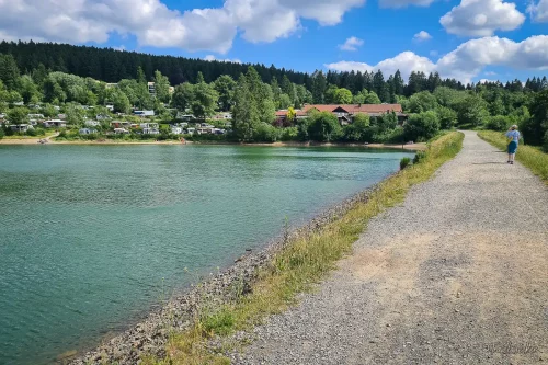 grumbacher teich wanderung liebesbankweg im harz