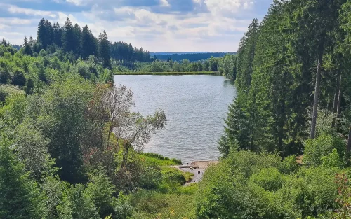 grumbacher teich wanderung liebesbankweg im harz